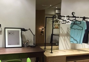 Taipei Ximen Loft - 4 minutes to Metro. 3F Loft for up to 5 persons. New Deco.
