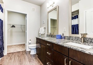 TWO Classy SoCo CozySuites w/ 2 Pools! in Austin