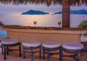 Villa Las Brisas 7 BR, amazing views & staff included