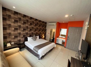Boston Hotel | West District