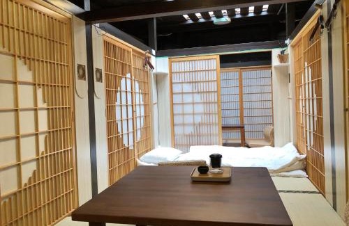 Tainan City Centre Hostel | 台甕茶室青年旅館 Tai-Wong Tatami Room Hostel