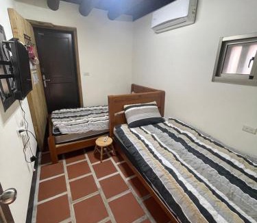 Jincheng House | 官裡拾玖