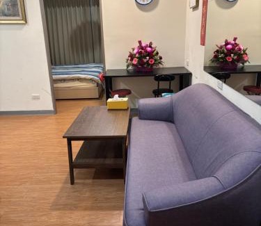 Zhongzheng Hostel | 果芒驛站旅店
