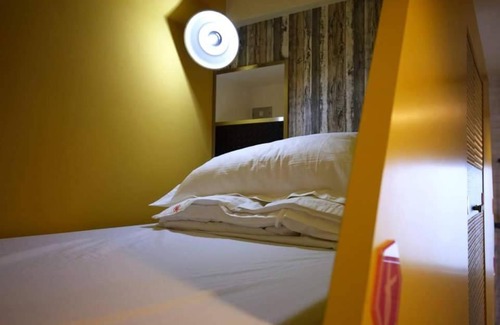 Hualien City Centre Hostel | 蜂巢膠囊旅店 - Hive B&B