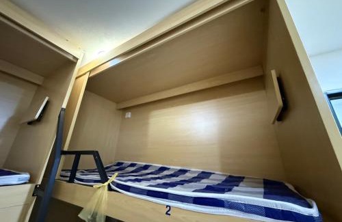 Daan Hostel | 近捷運麟光站的女子上下舖床位
