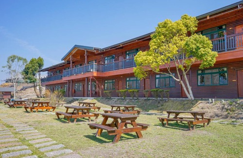 Ren'ai Hotel | 100 m² Motel ∙ 3 bedrooms ∙ 12 guests