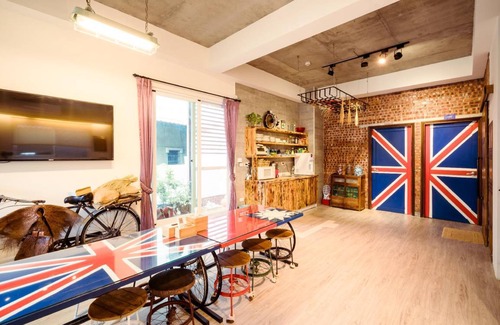 Anping Hotel | 100 m² Motel ∙ 4 bedrooms ∙ 16 guests