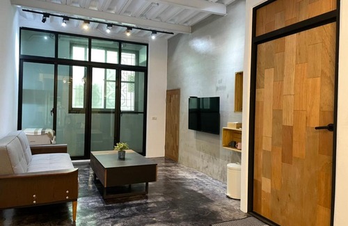 Hengchun Apartment | 11點16分包層旅店-2位即可包層