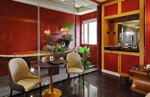 Xinfeng Hotel | 119 m² Hotel ∙ 5 guests