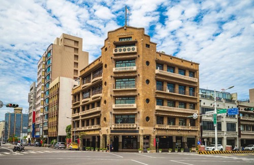 West Central District House | 120 m² House ∙ 4 bedrooms ∙ 12 guests