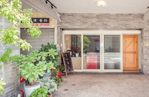 Old Town Hotel | 150 m² Motel ∙ 4 bedrooms ∙ 12 guests
