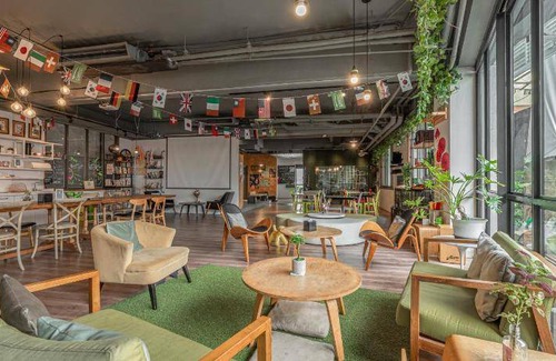West Central District Hostel | 25 m² Hostel ∙ 127 guests