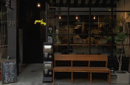 East District Hotel | 25 m² Motel ∙ 127 guests