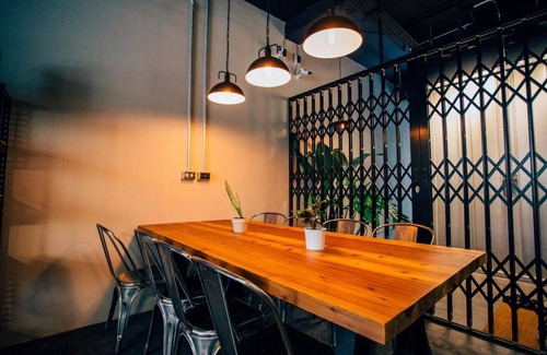 East District Hotel | 25 m² Motel ∙ 127 guests
