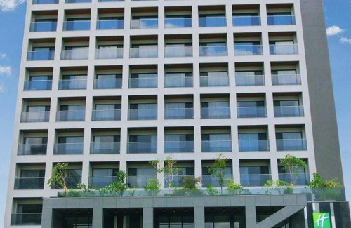 West District Hotel | 28 m² Hotel ∙ 127 guests