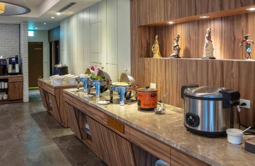 Zhongshan Hotel | 30 m² Hotel ∙ 127 guests