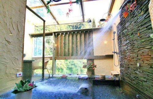 Wulai Hotel | 30 m² Motel ∙ 8 guests