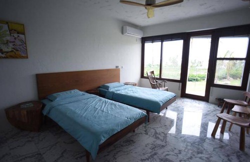 Donghe Hotel | 33 m² Motel ∙ 127 guests