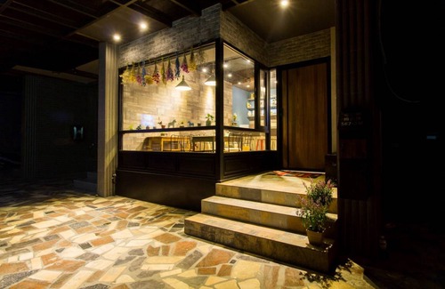 Dongshan Hotel | 36 m² Motel ∙ 127 guests