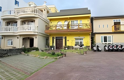 Big Beach Hotel | 40 m² Motel ∙ 4 guests