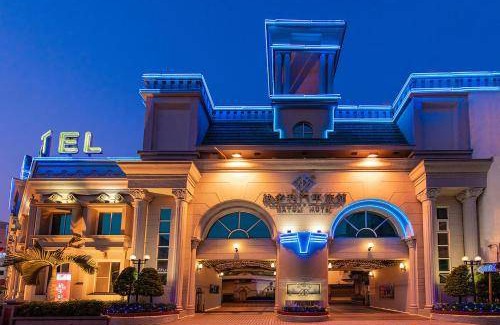 East District Hotel | 45 m² Motel ∙ 3 guests
