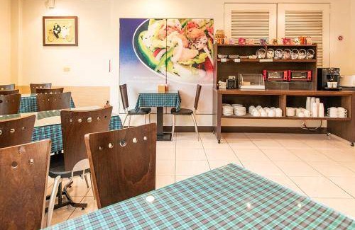 East District Hotel | 45 m² Motel ∙ 3 guests