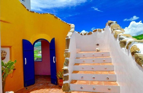 Sail Rock Beach Hotel | 45 m² Motel ∙ 4 guests