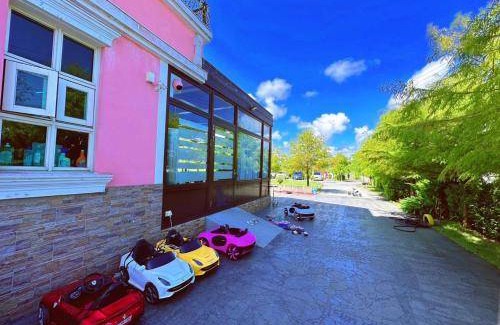 Wujie Hotel | 450 m² Motel ∙ 6 bedrooms ∙ 25 guests