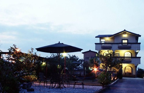 Luodong Hotel | 52 m² Motel ∙ 2 bedrooms ∙ 8 guests