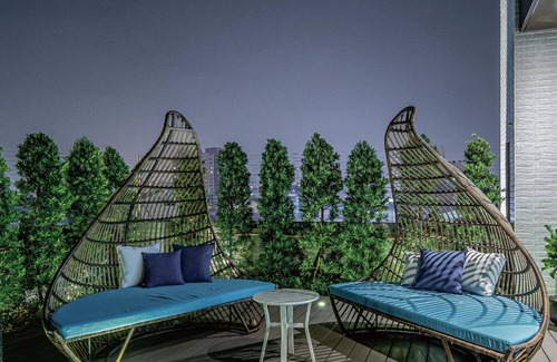 West Central District Hotel | 60 m² Hotel ∙ 8 guests