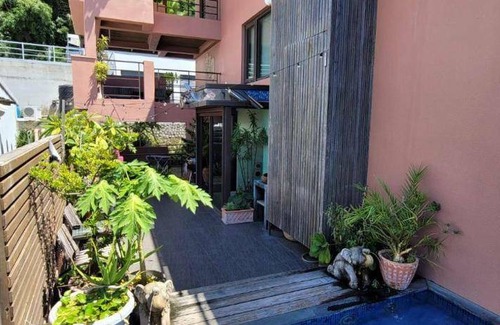 South Beach Hotel | 76 m² Motel ∙ 6 bedrooms ∙ 14 guests