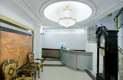 Zhongzheng Hotel | Dong Men Hotel