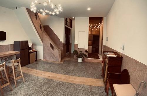 West Central District House | Green Only Homestay