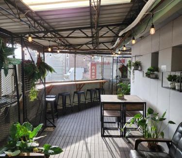 Zhongzheng Hostel | Inn Cube - Taipei Main Station