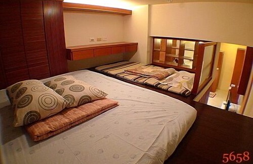 Sinsing District Apartment | Japanese Style Apartment for 4 near Kaohsiung Railway Station