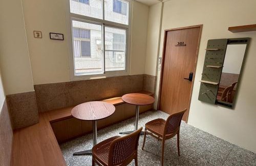 West District Hostel | KM Hostel