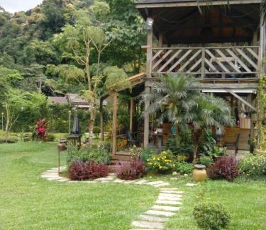 Shiding District Bed & Breakfast | Lohas Gallery Long Stay Hostel