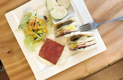 Taitung Hotel | Motel ∙ 6 guests
