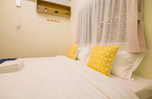 West Central District Villa | One Heart Inn