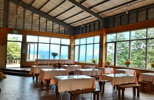 Ren'ai House | Qing Jing Xiao Taiyang Jingguan Homestay