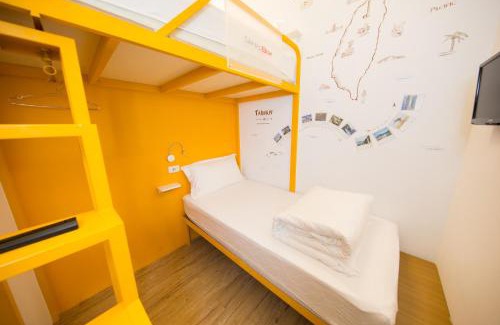 Zhongzheng Hostel | SleepBox Hostel