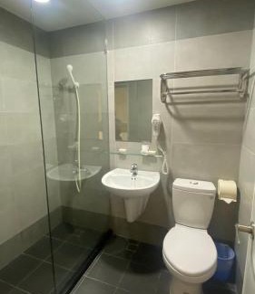 West Central District Hotel | The Prince Hotel