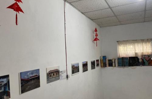 Wanluan Hostel | Wanluan Organic Bookstore