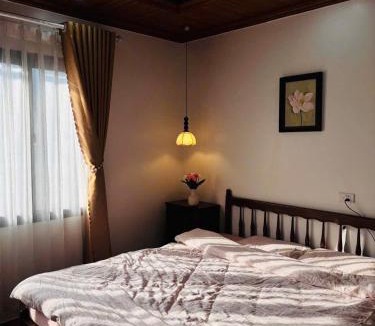 Dong Van Hotel | À Lôi Homestay Đồng Văn