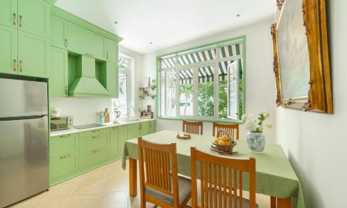 Ba Dinh House | Éclectique Hanoi Homestay