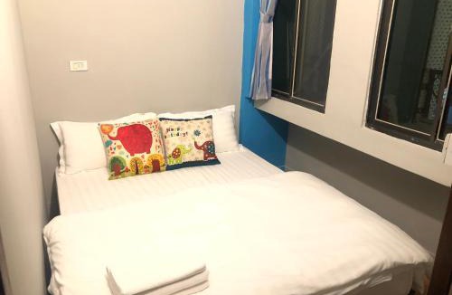 Hualien City Centre Hostel | 一個好人民宿 青年旅舍衛浴共用的超級小隔間 花蓮縣民宿2410號