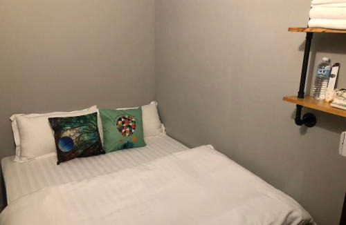 Hualien City Centre Hostel | 一個好人民宿 青年旅舍衛浴共用的超級小隔間 花蓮縣民宿2410號