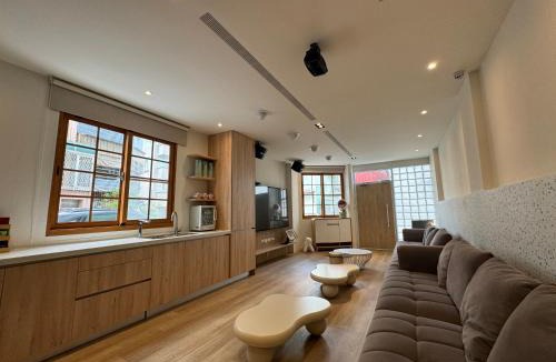 Anping House | 九號和和-日式滑梯-電動麻將-停車方便-半露天烤肉-8人包棟專案