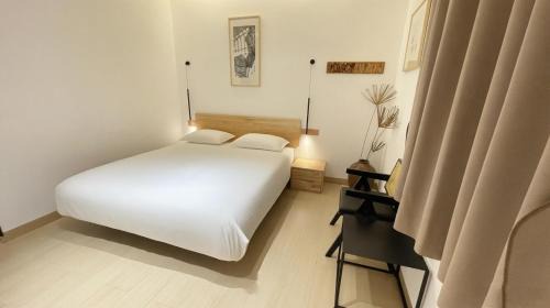 Fenghuang House | 凤凰古城柿子小院福星高照亲子套房