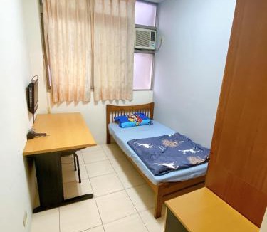 East District Apartment | 南朋友 不收現金 Cash not accepted未收到匯款以前房間一概不保留 詳情請參閱圖片加line聯繫 謝謝
